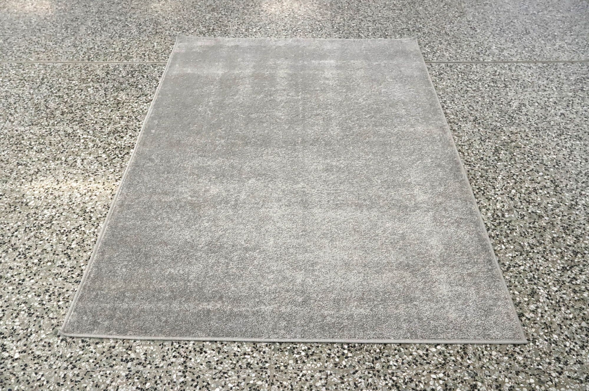 Image 2/6