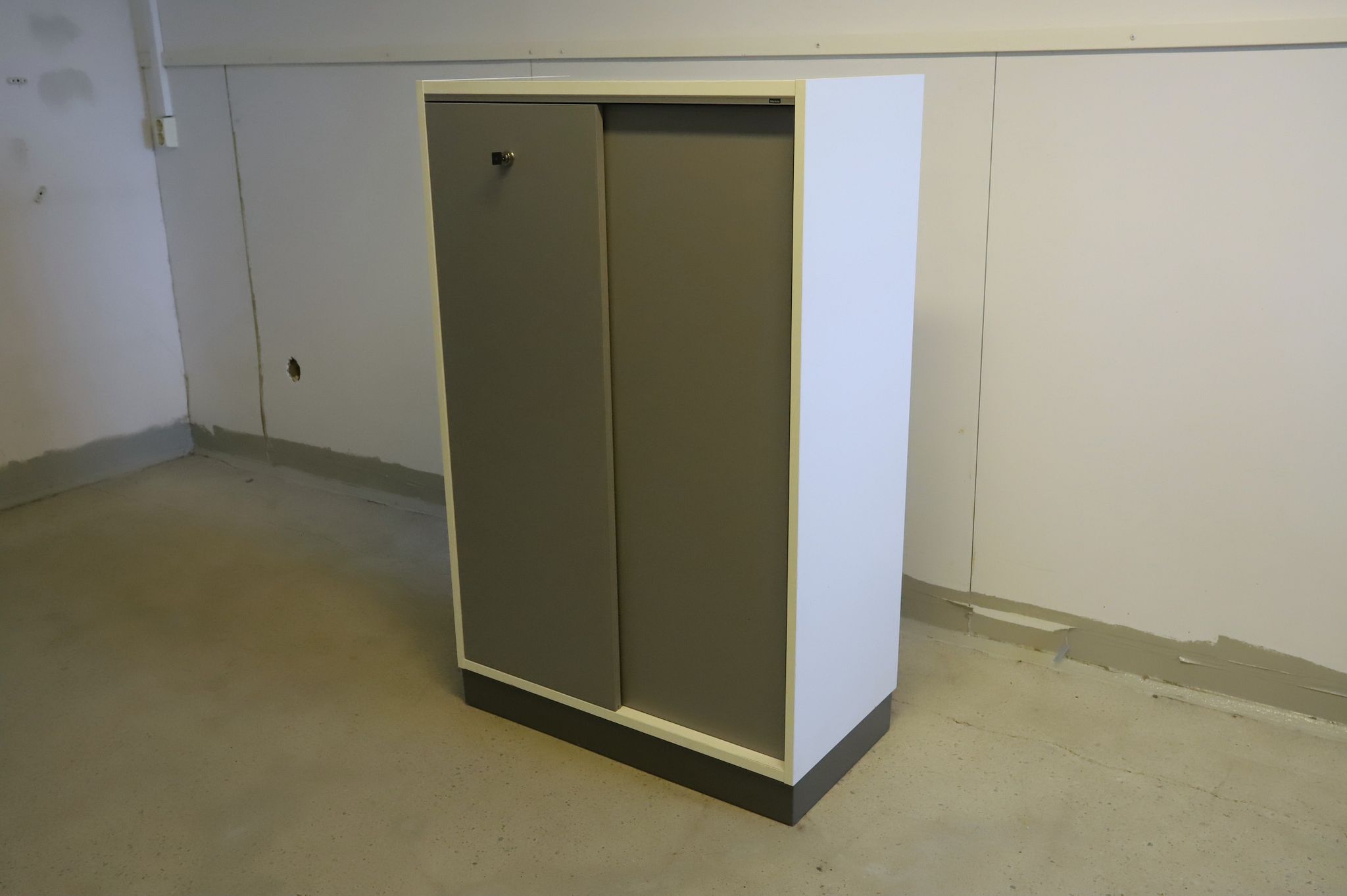 Image 3/10