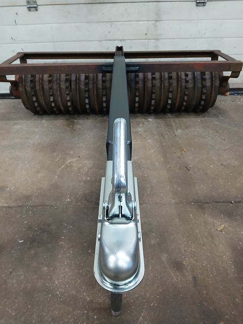 Image 1/9