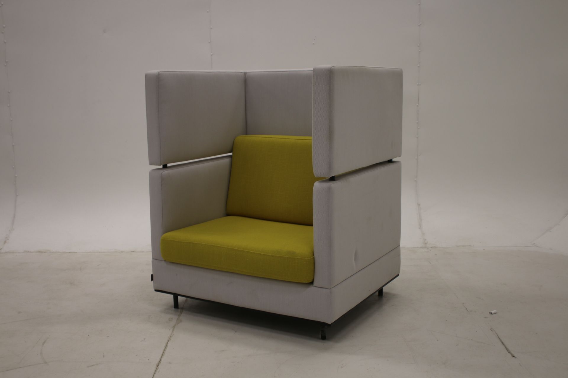 Image 1/10