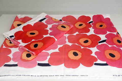Image 1/10