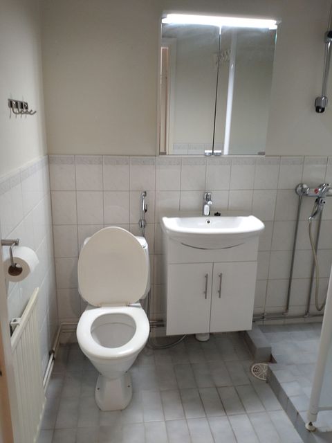 Image 5/8
