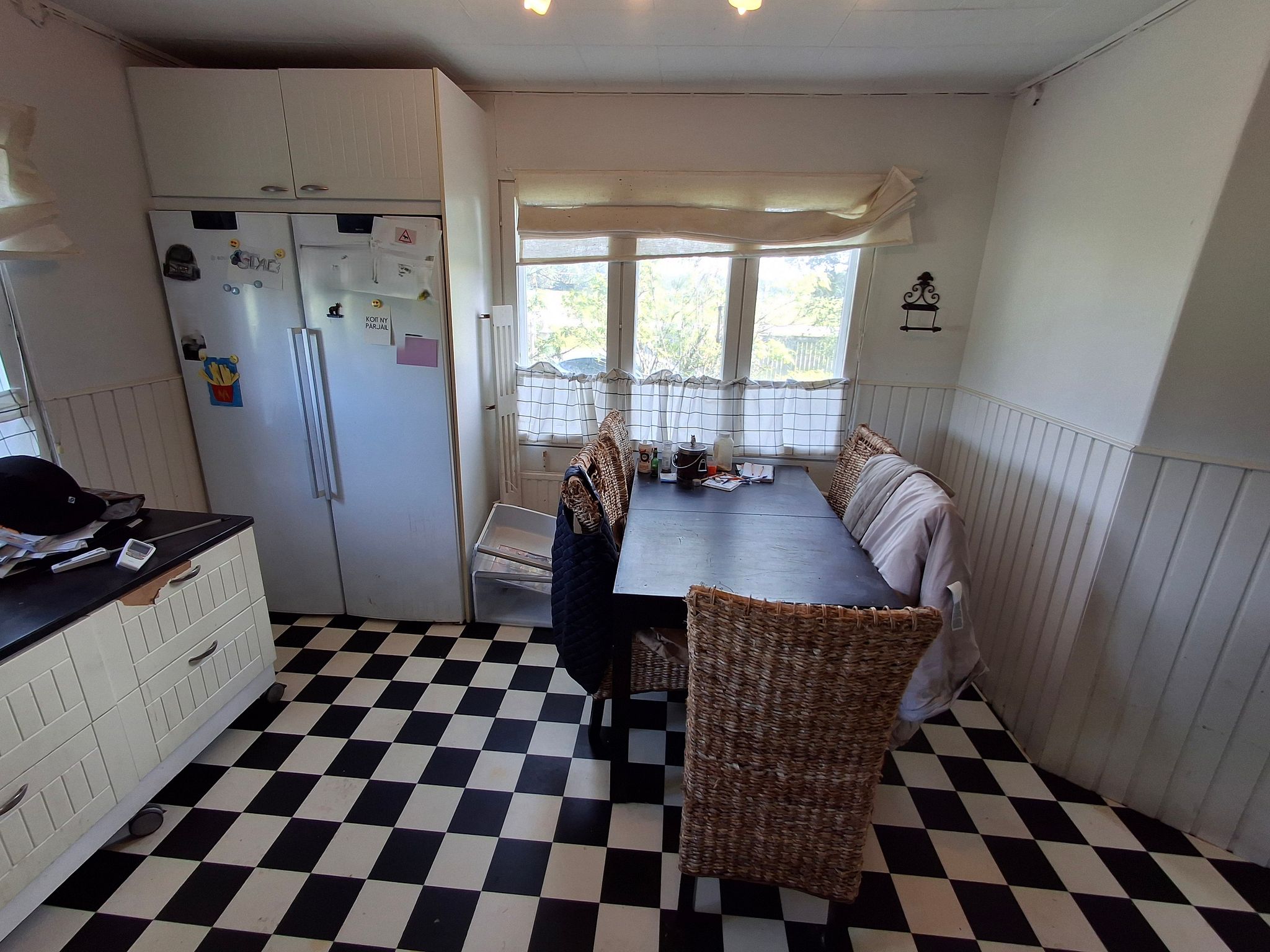 Image 17/67