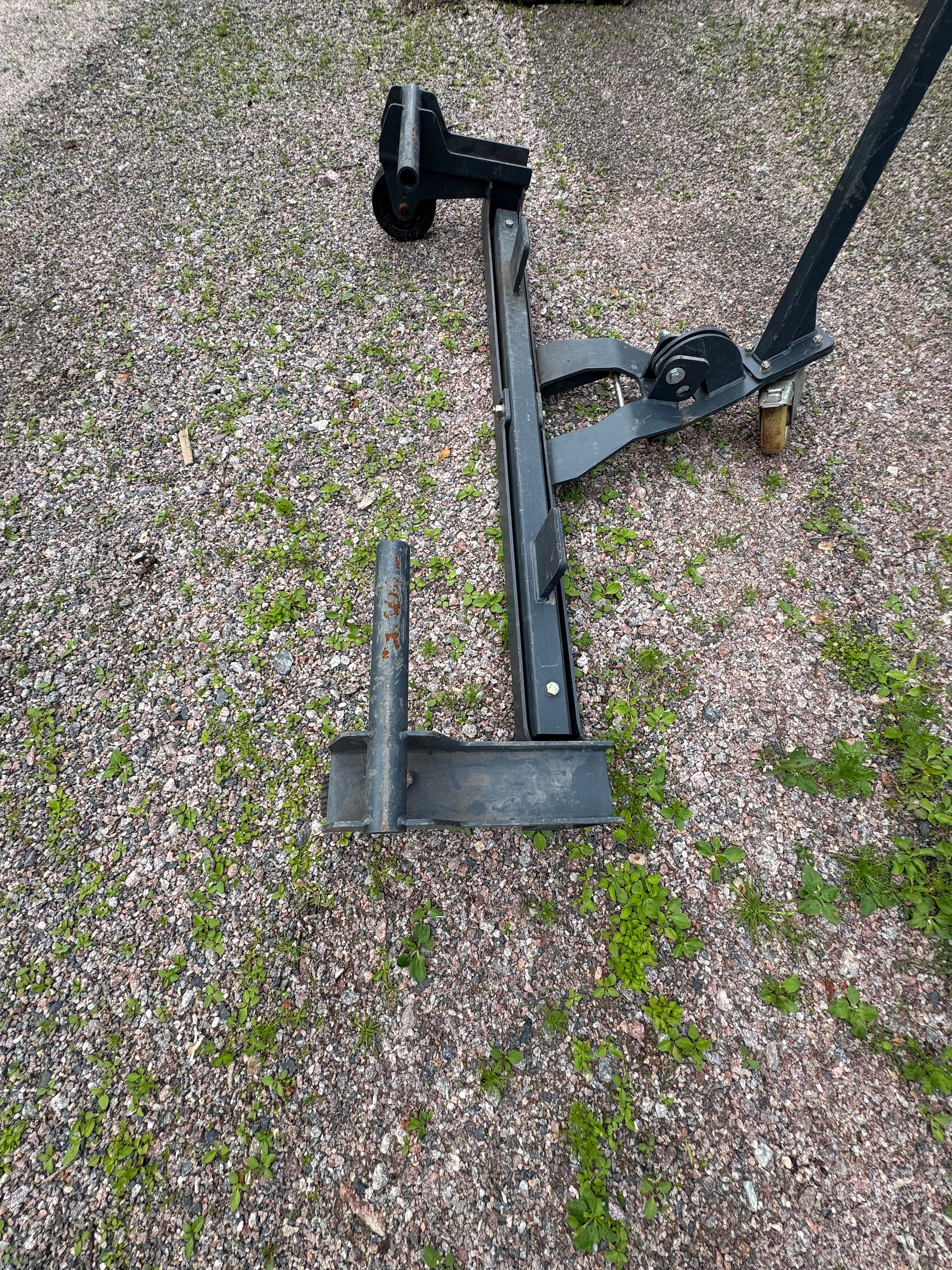 Image 5/9
