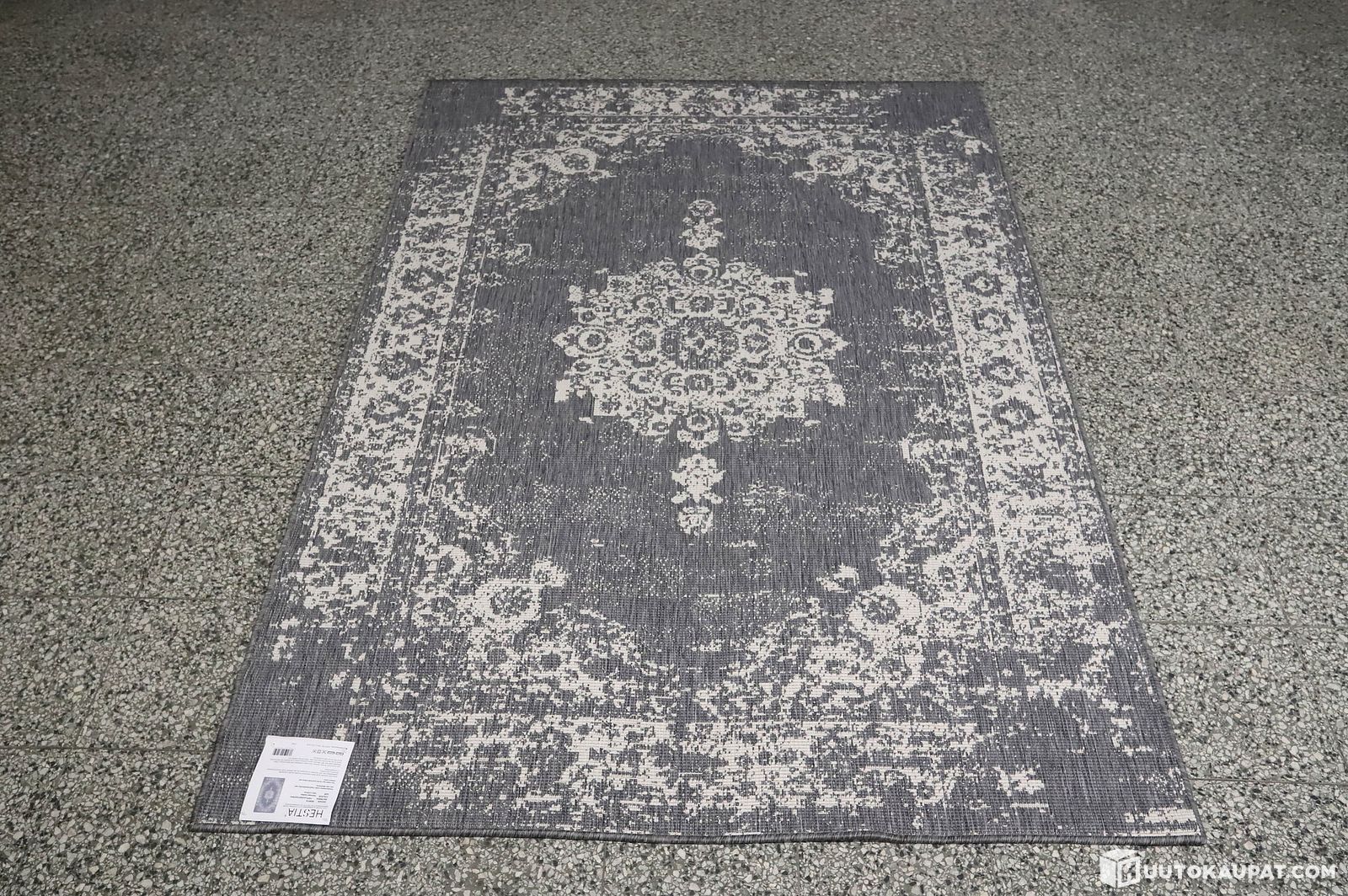 Uusi, kaksipuolinen matto sisä- ja ulkokäyttöön 1 kpl (230cm x 160cm), MTR6903. MeTrade Oy konkurssipesä 3636439-1, Hausjärvi的来源图片