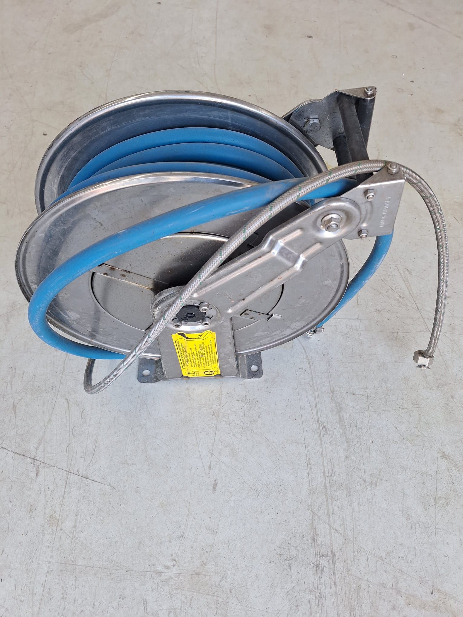 Image 1/3