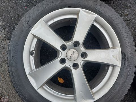 Image 5/9