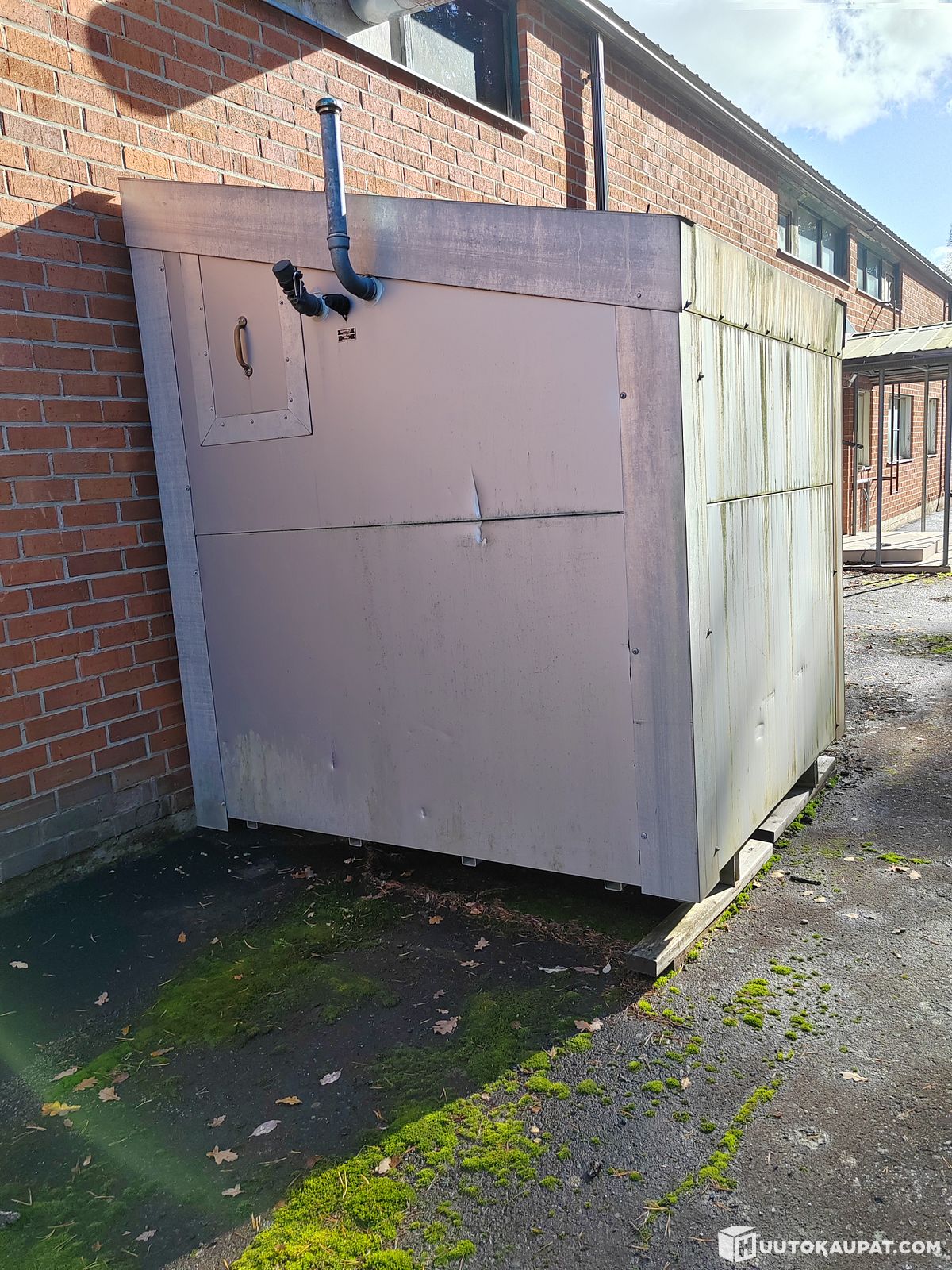 Öljysäiliö muovi 3000 ltr+ 80 cm (arvio n 1500 ltr) polttoöljyä, Sastamala的来源图片