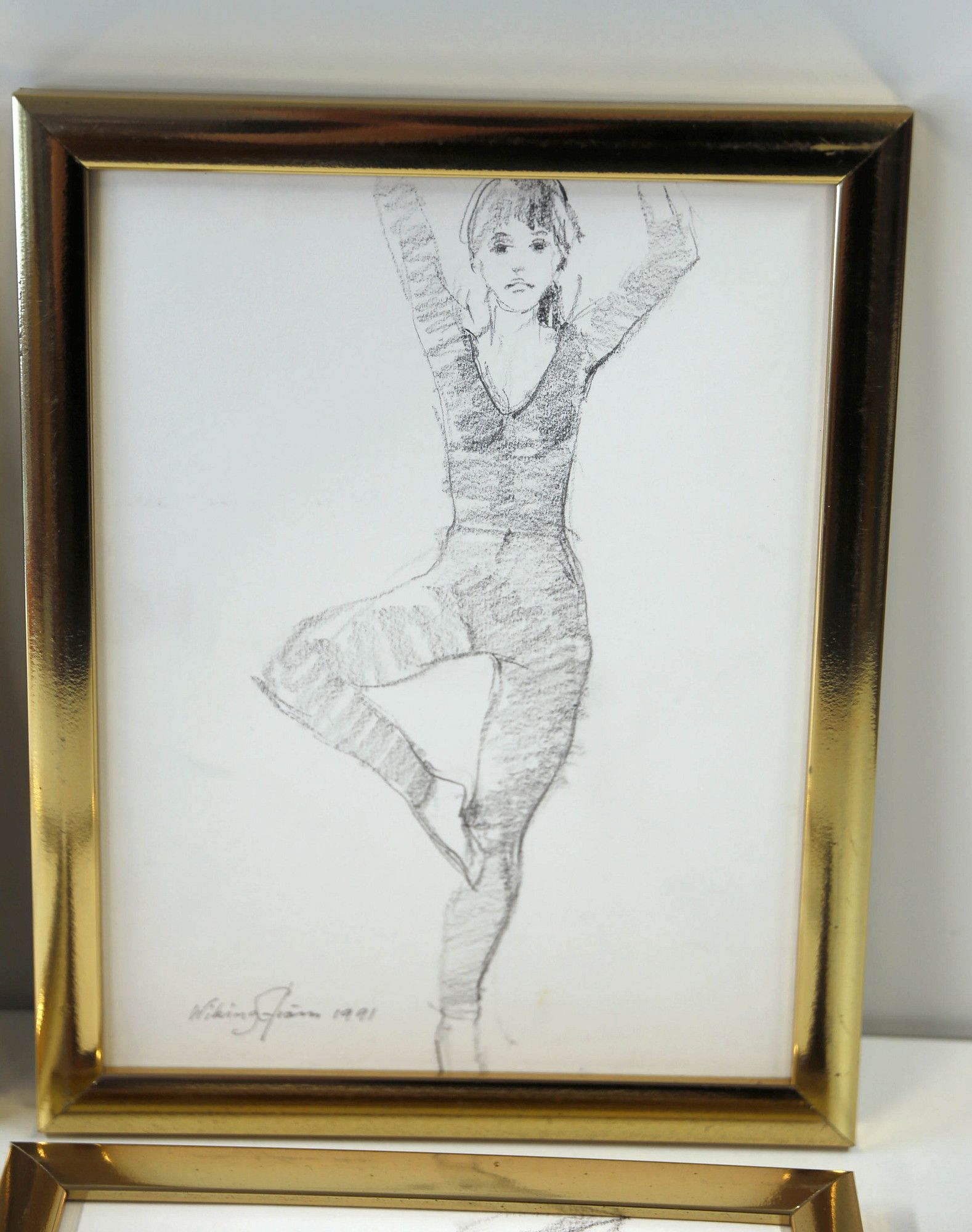 Image 4/10