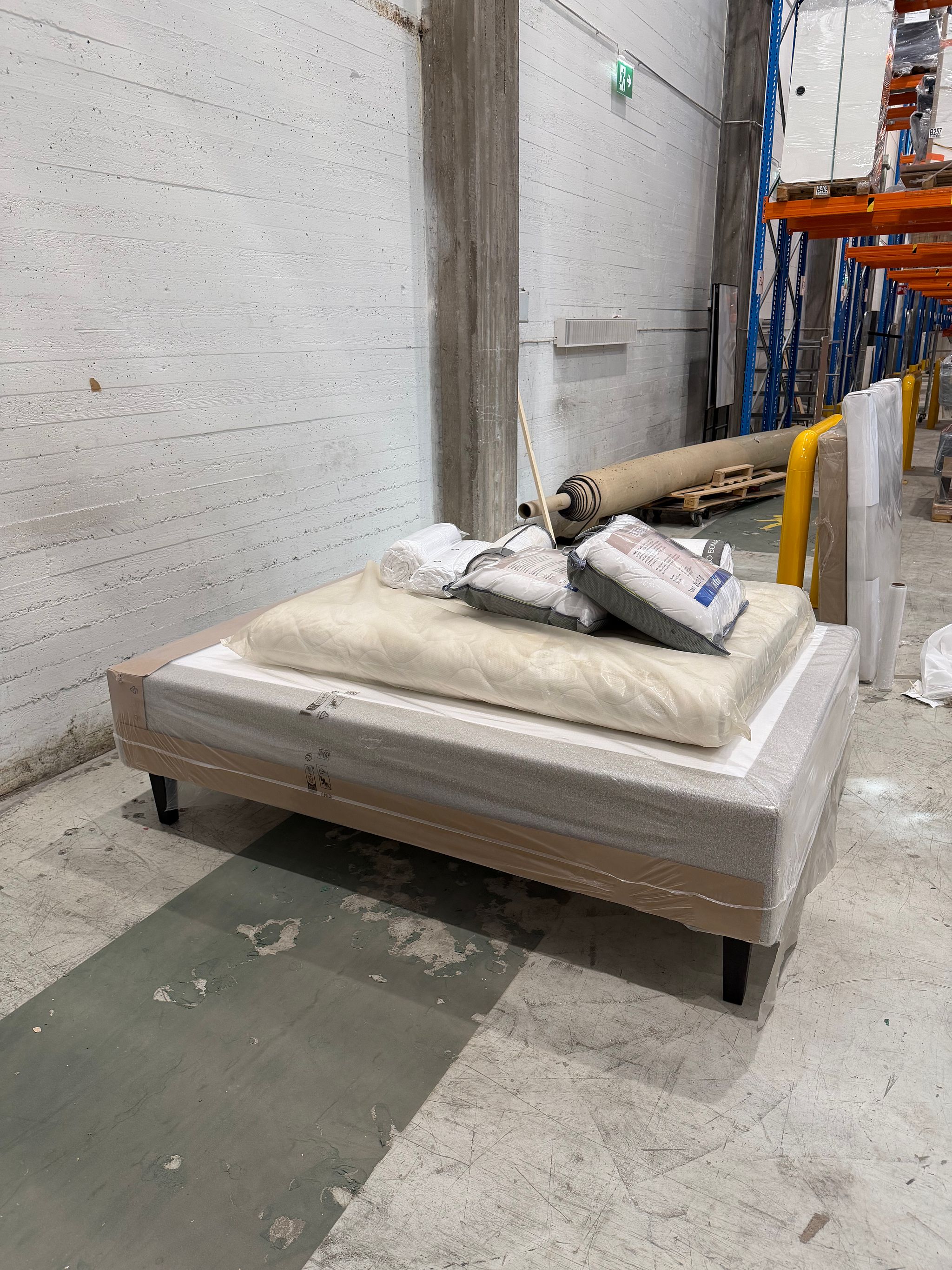 Image 6/6