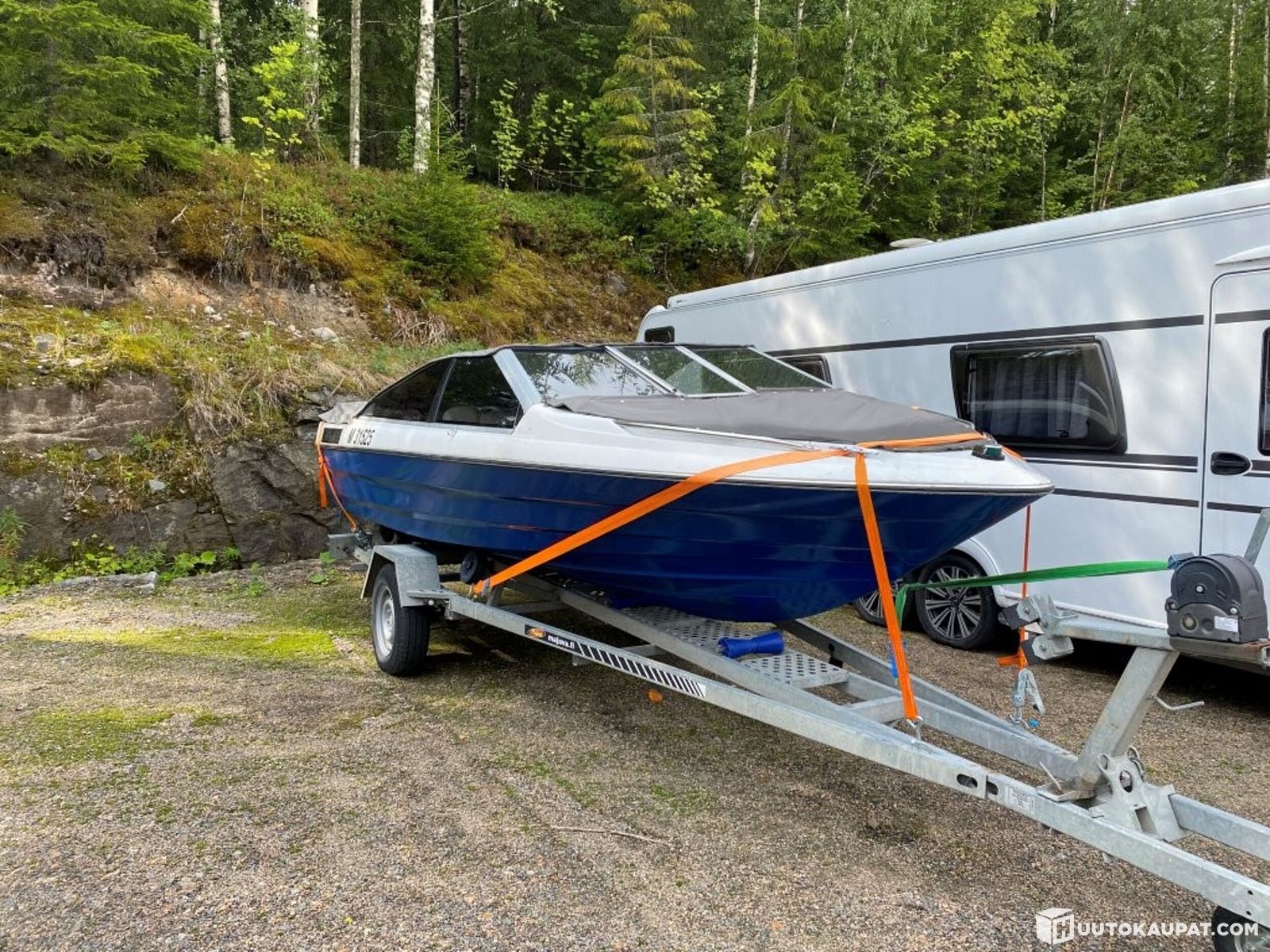 Bayliner 1750 Bowrider + V8 235hv + Pintaputket + Popit # Rakennettu daycruiser # Nyt o Halpa! Eniten Tarjoavalle..., Jyväskylä的来源图片