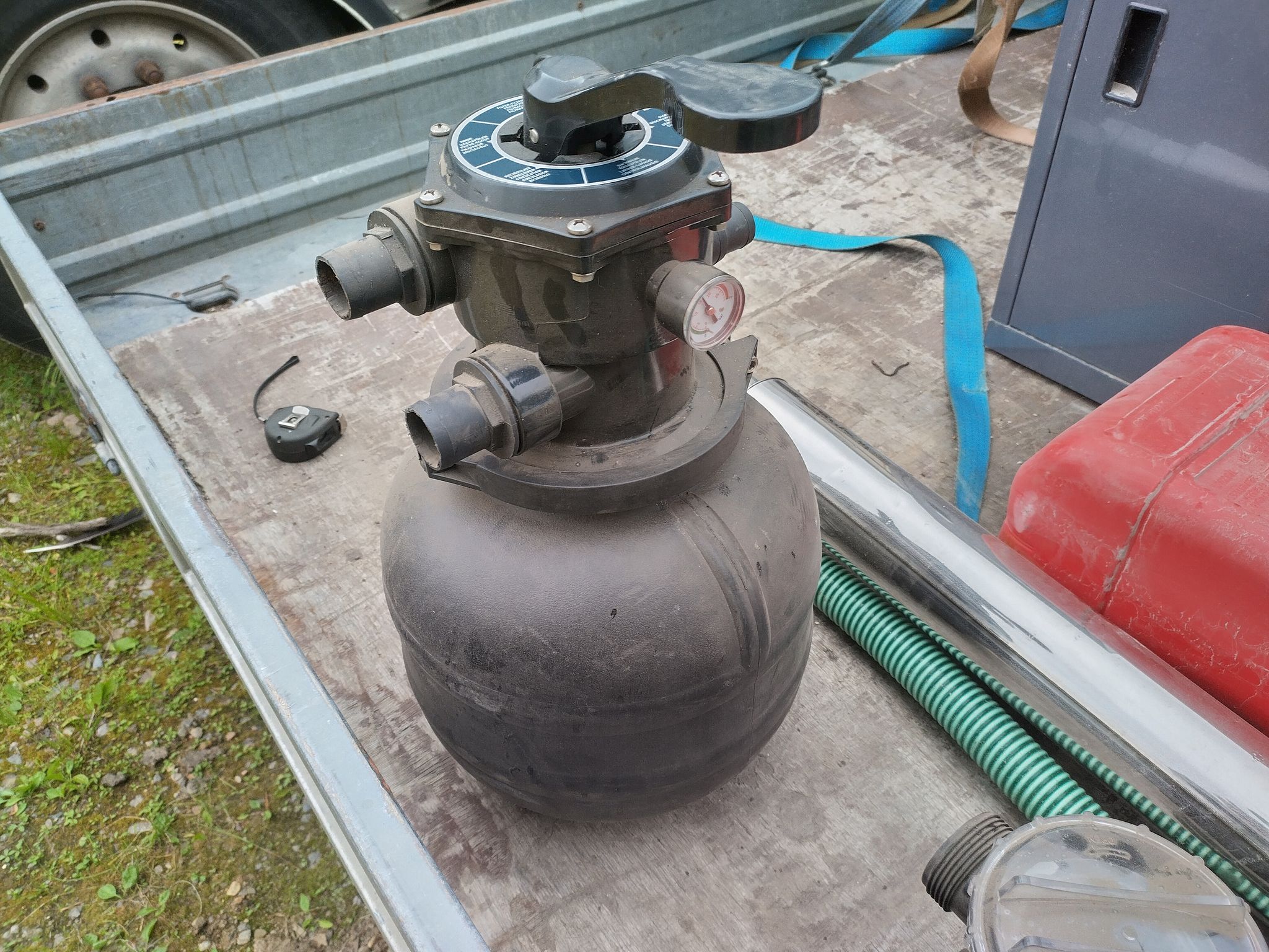 Image 11/12