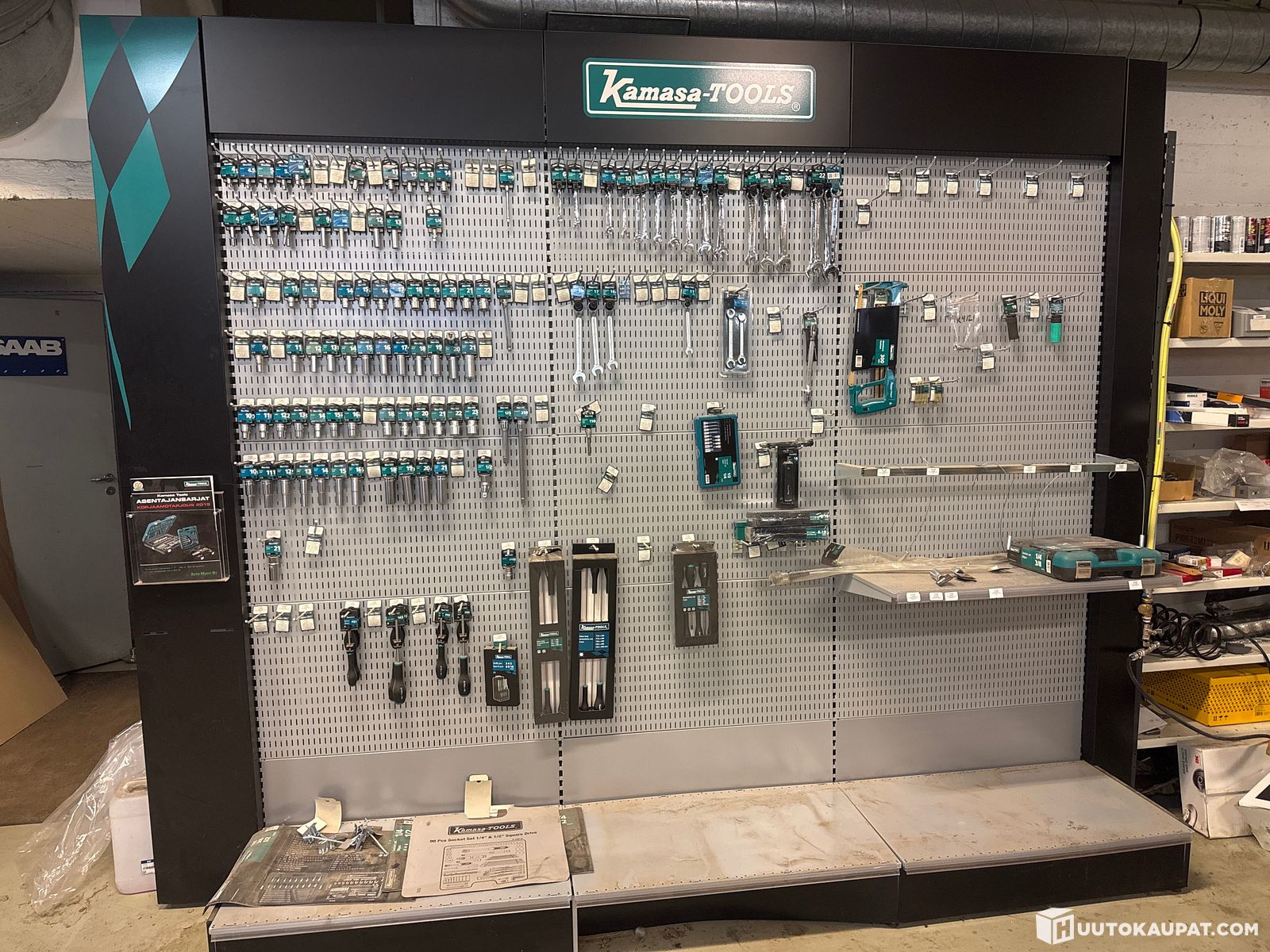 Kem Tools Kamasa Tools työkaluja (erä 1824) Auto - Muovi Oy KEM konkurssipesä ...