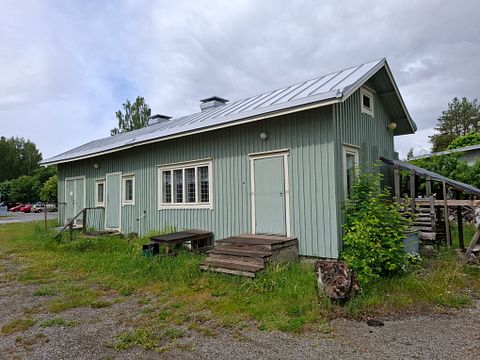 Image 4/6