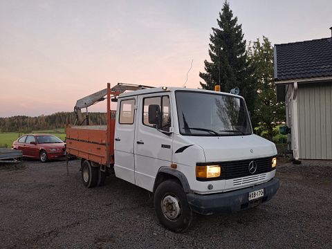 Image 1/19