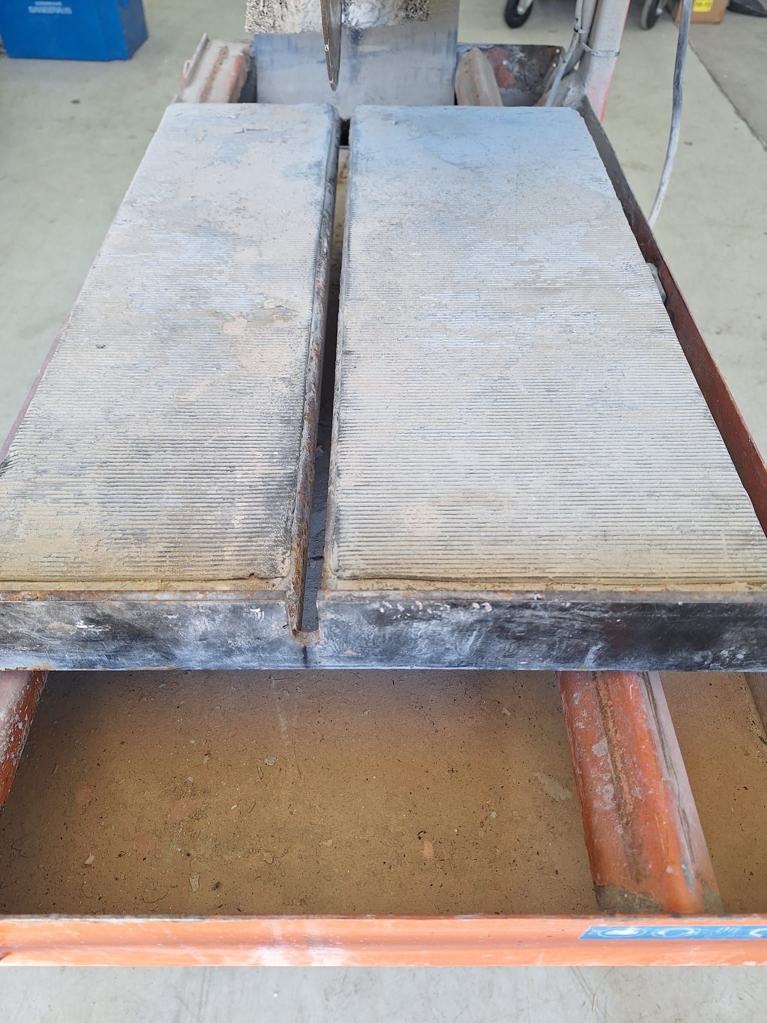 Image 3/3