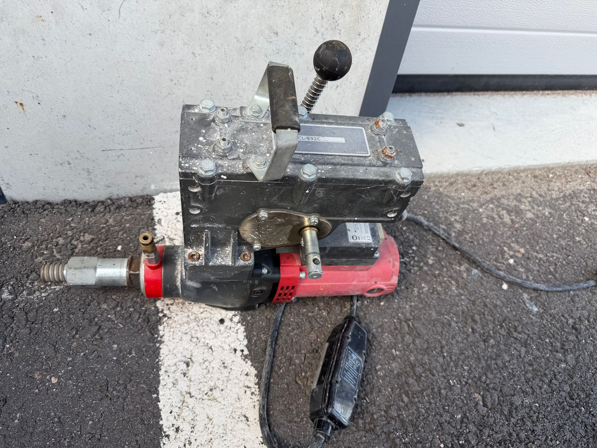 Image 4/10