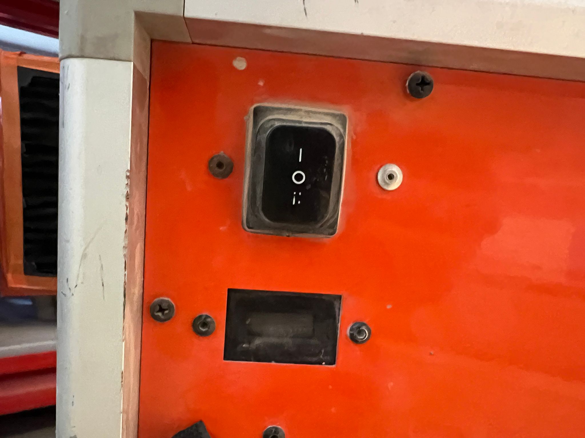 Image 8/10