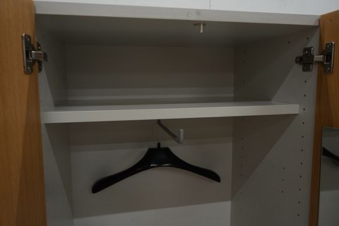 Image 6/7