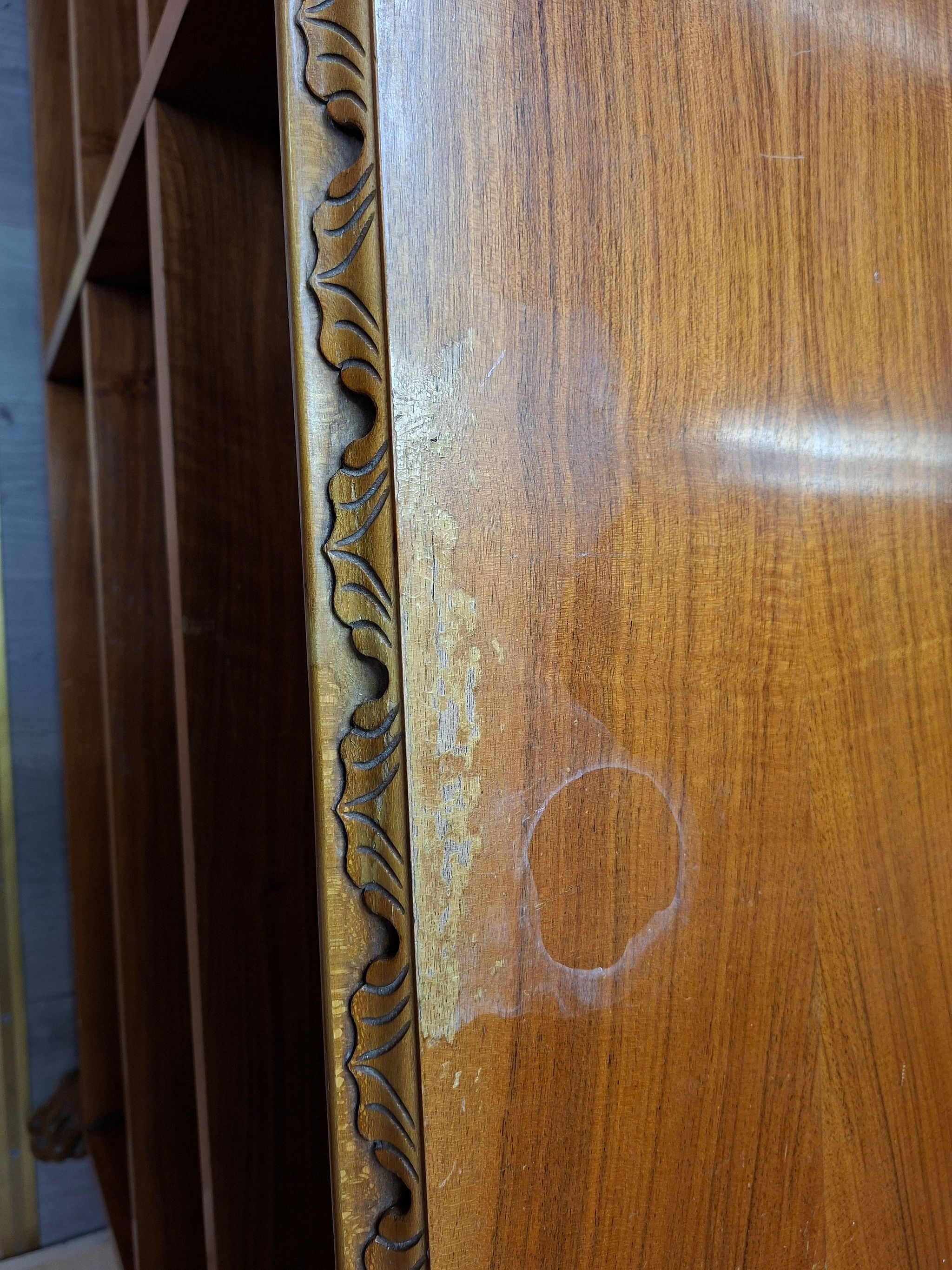 Image 5/8