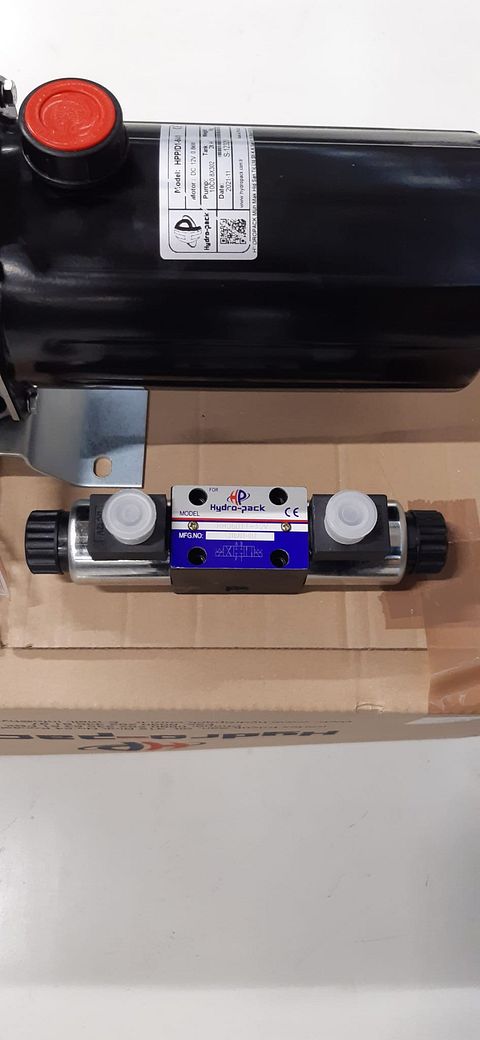 Image 2/6