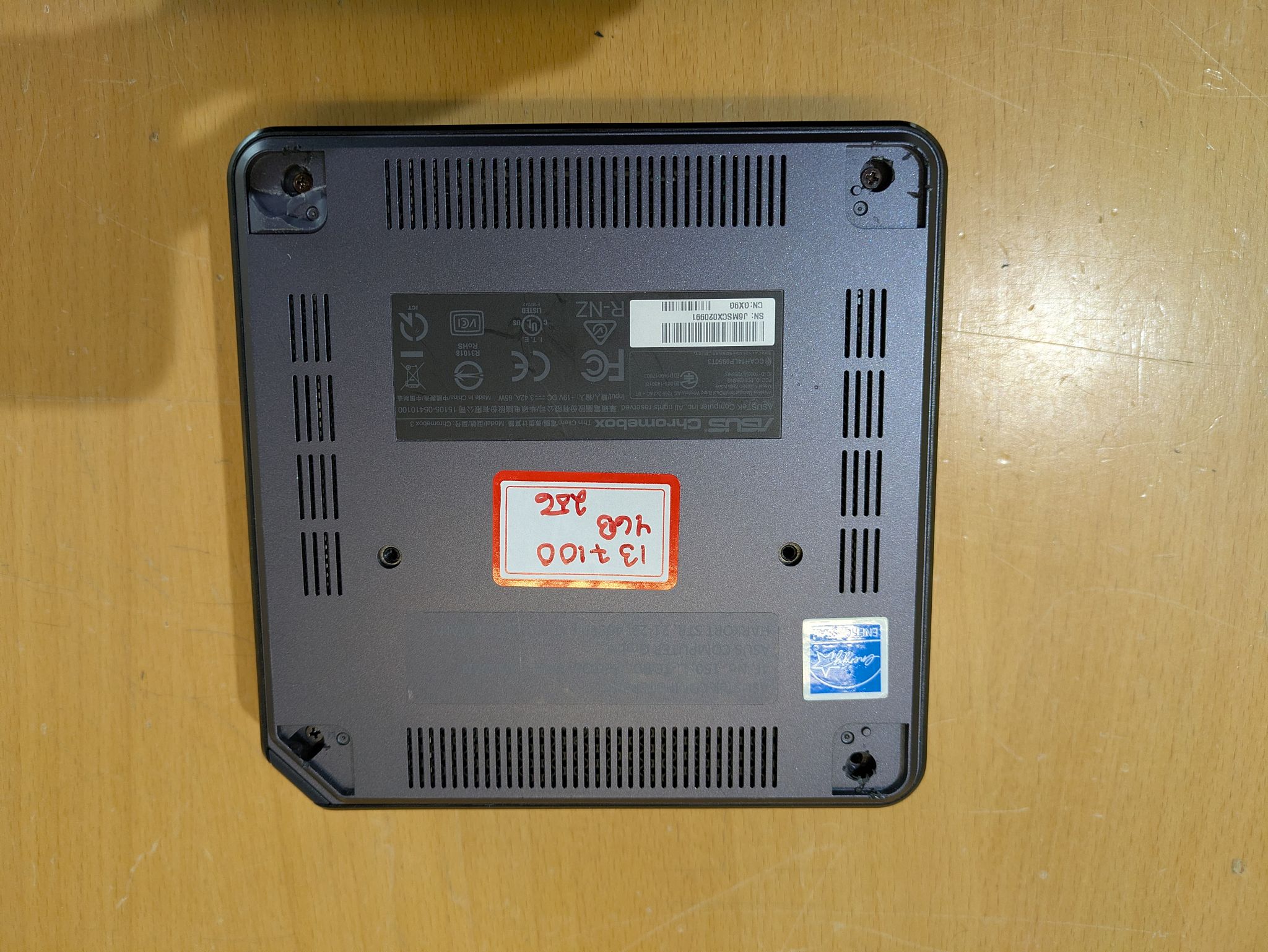 Image 7/10