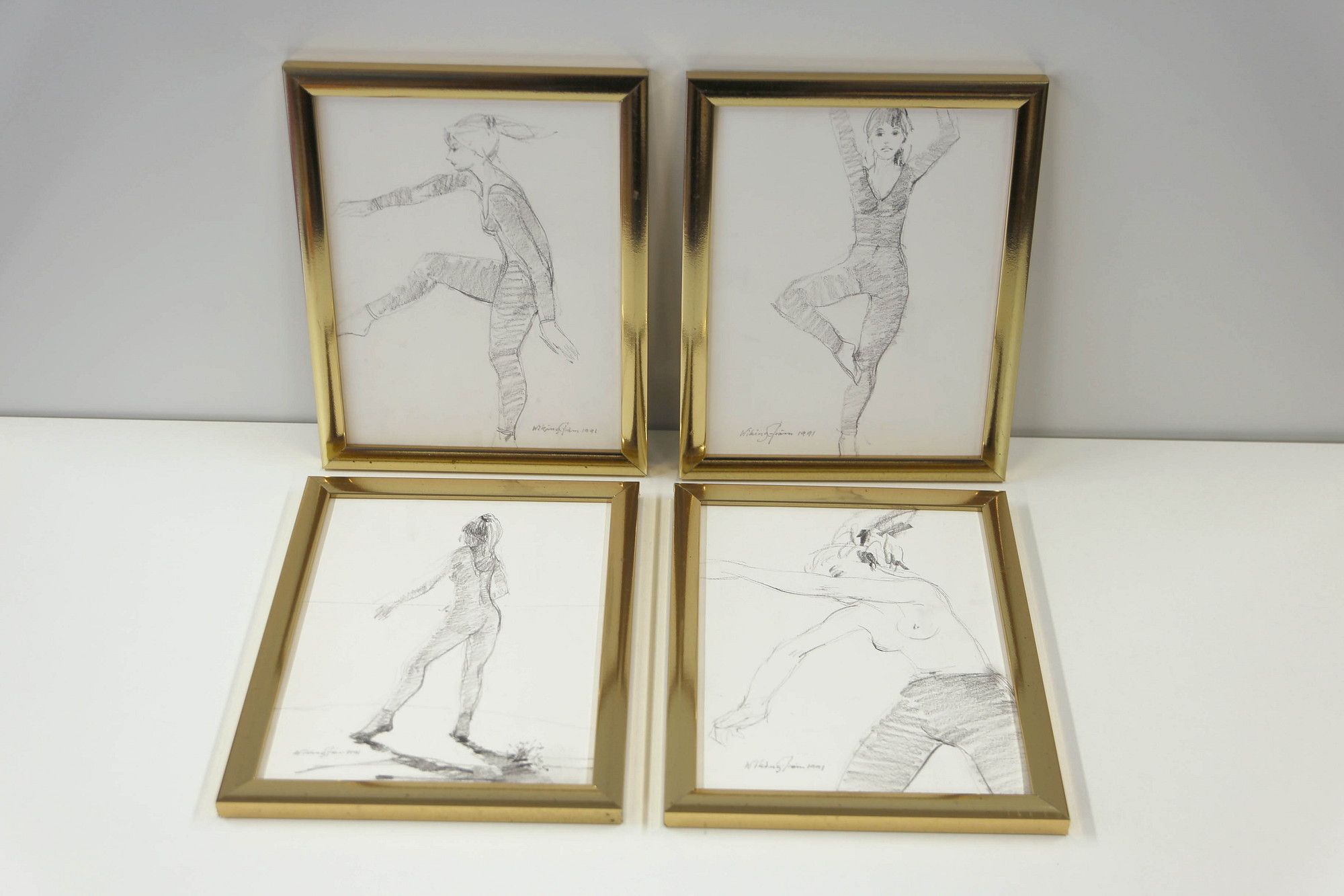 Image 1/10