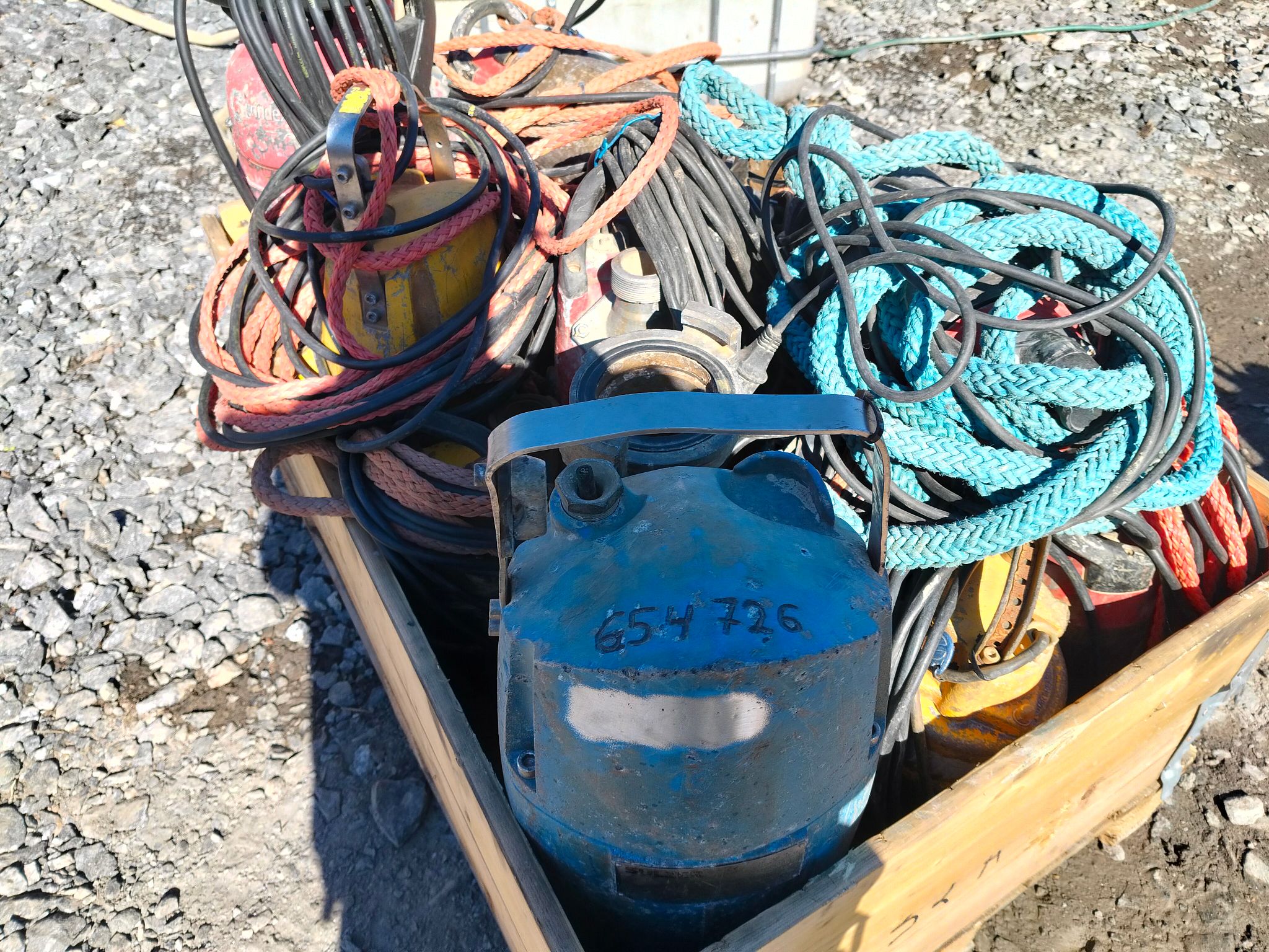 Image 8/11