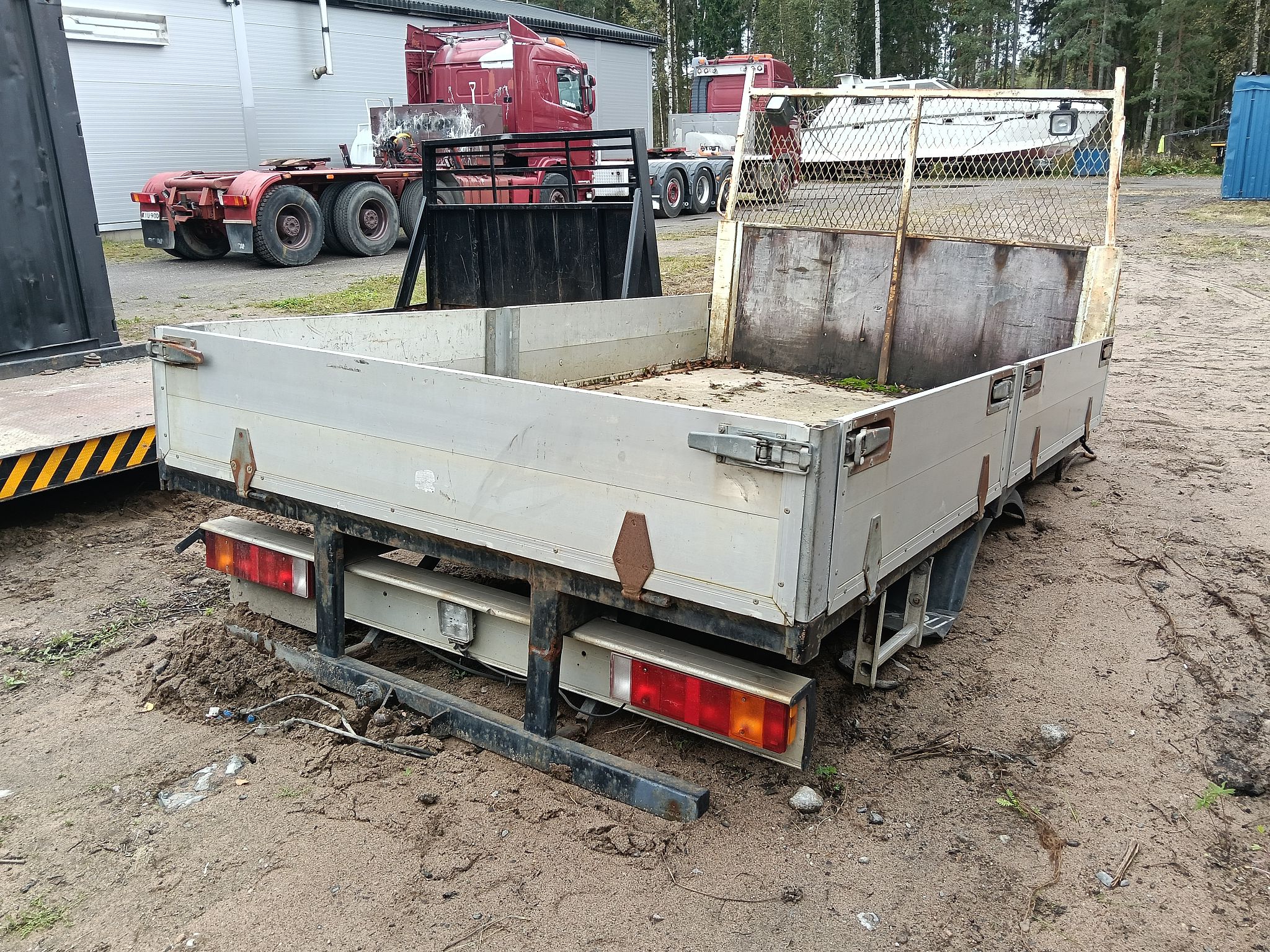 Image 7/10