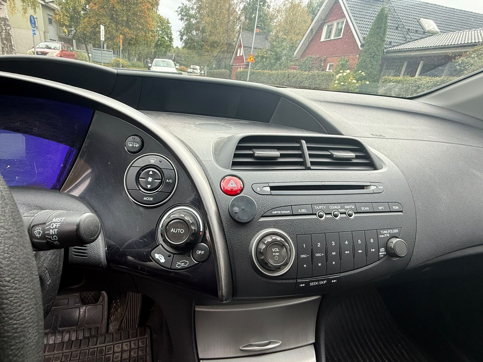 Image 10/28