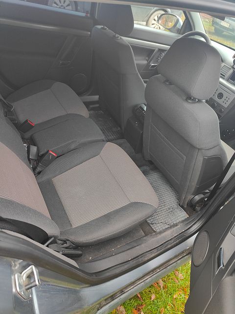 Image 10/12
