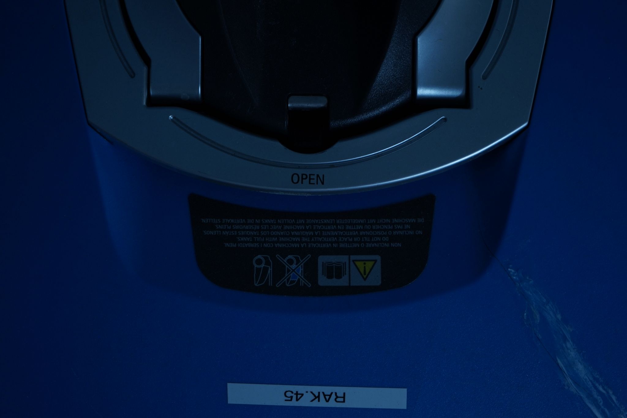 Image 8/15