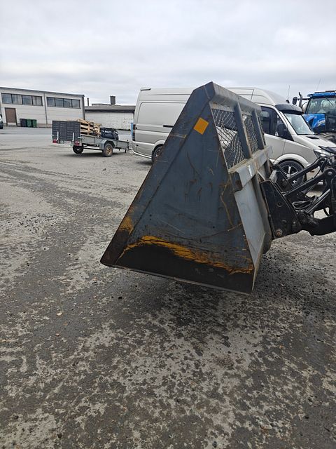 Image 2/7