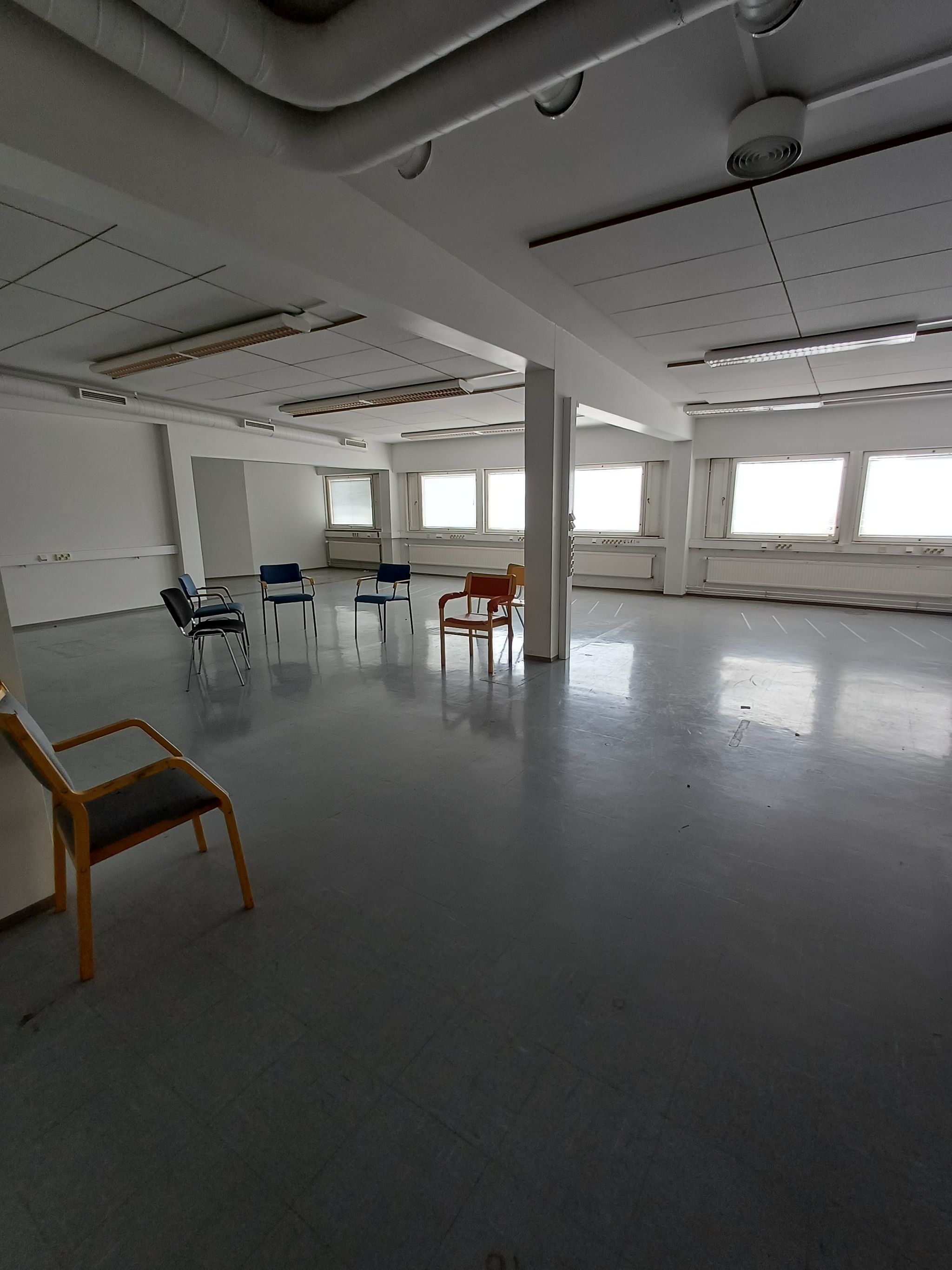 Image 44/79