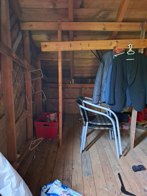 Image 68/142