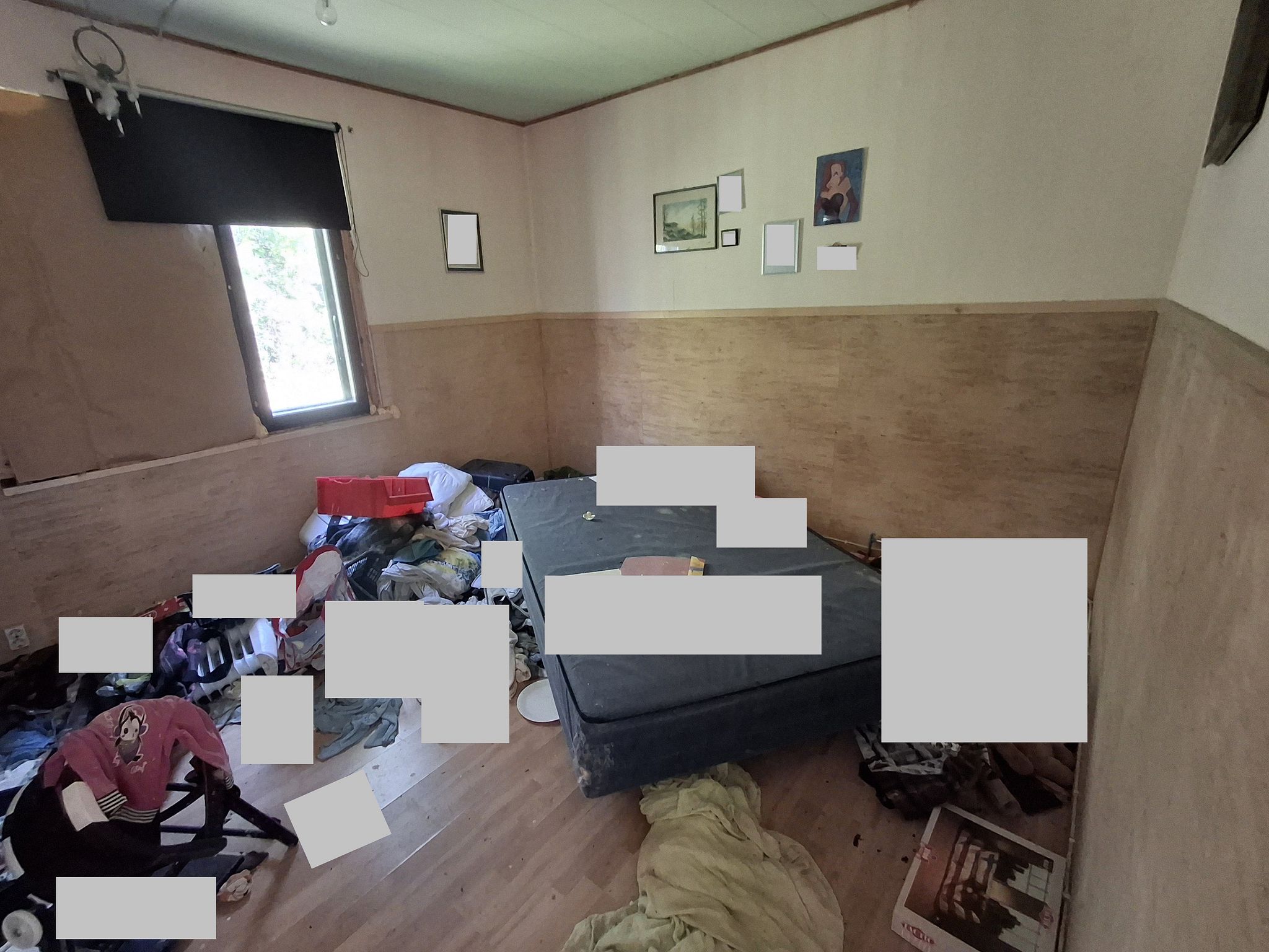 Image 4/32