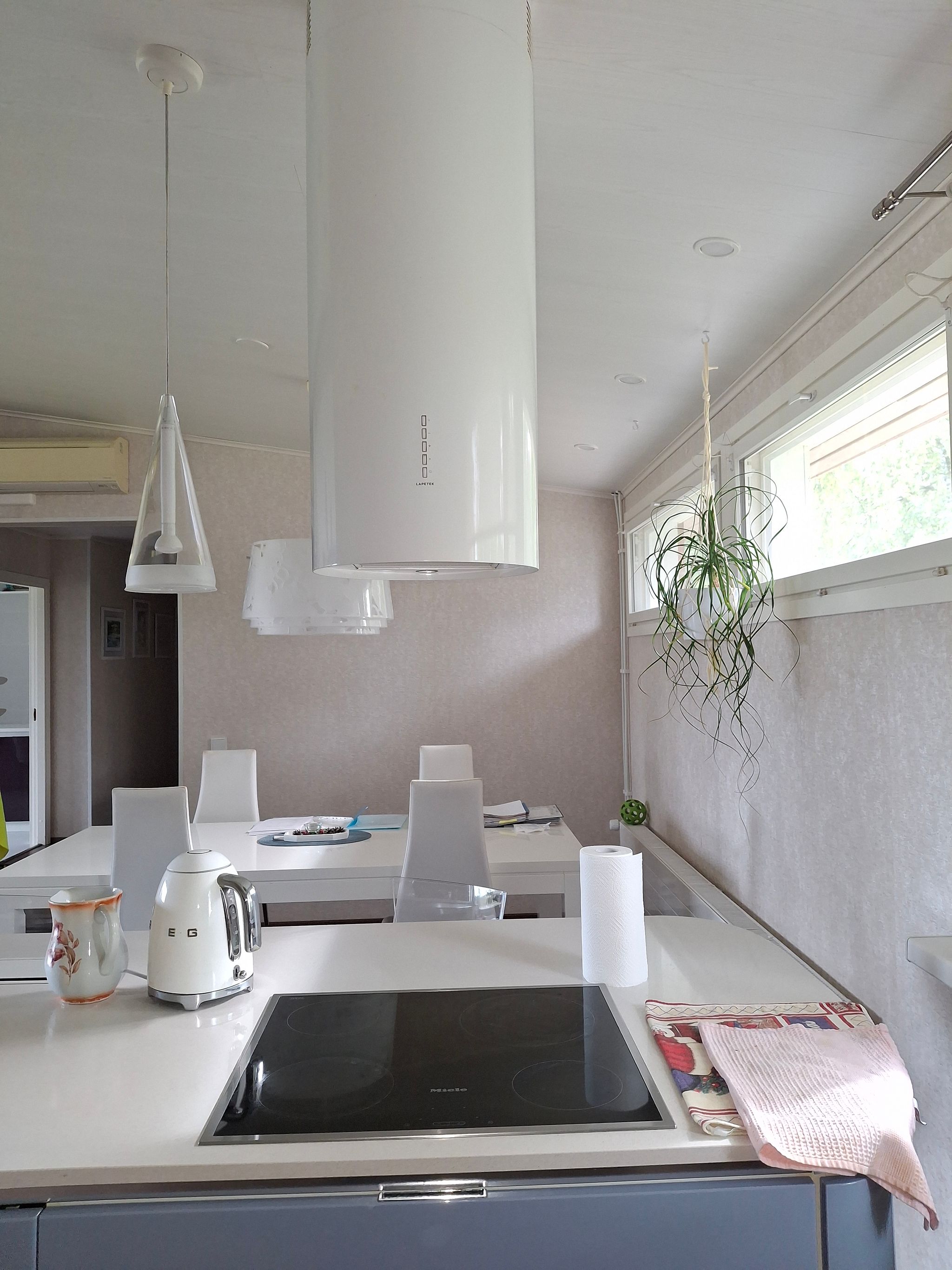 Image 6/24