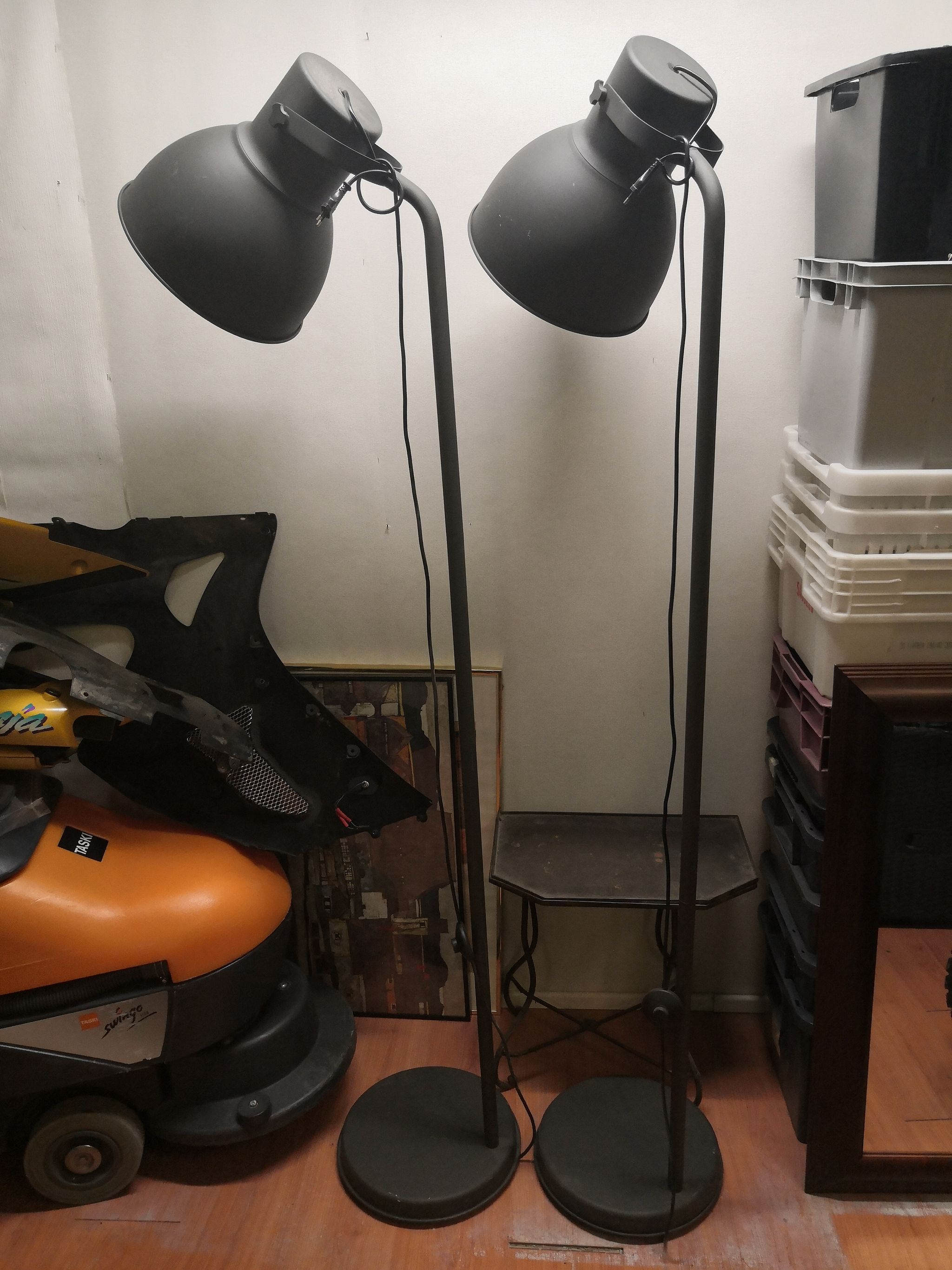 Image 1/4