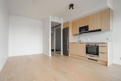 Image 1/7