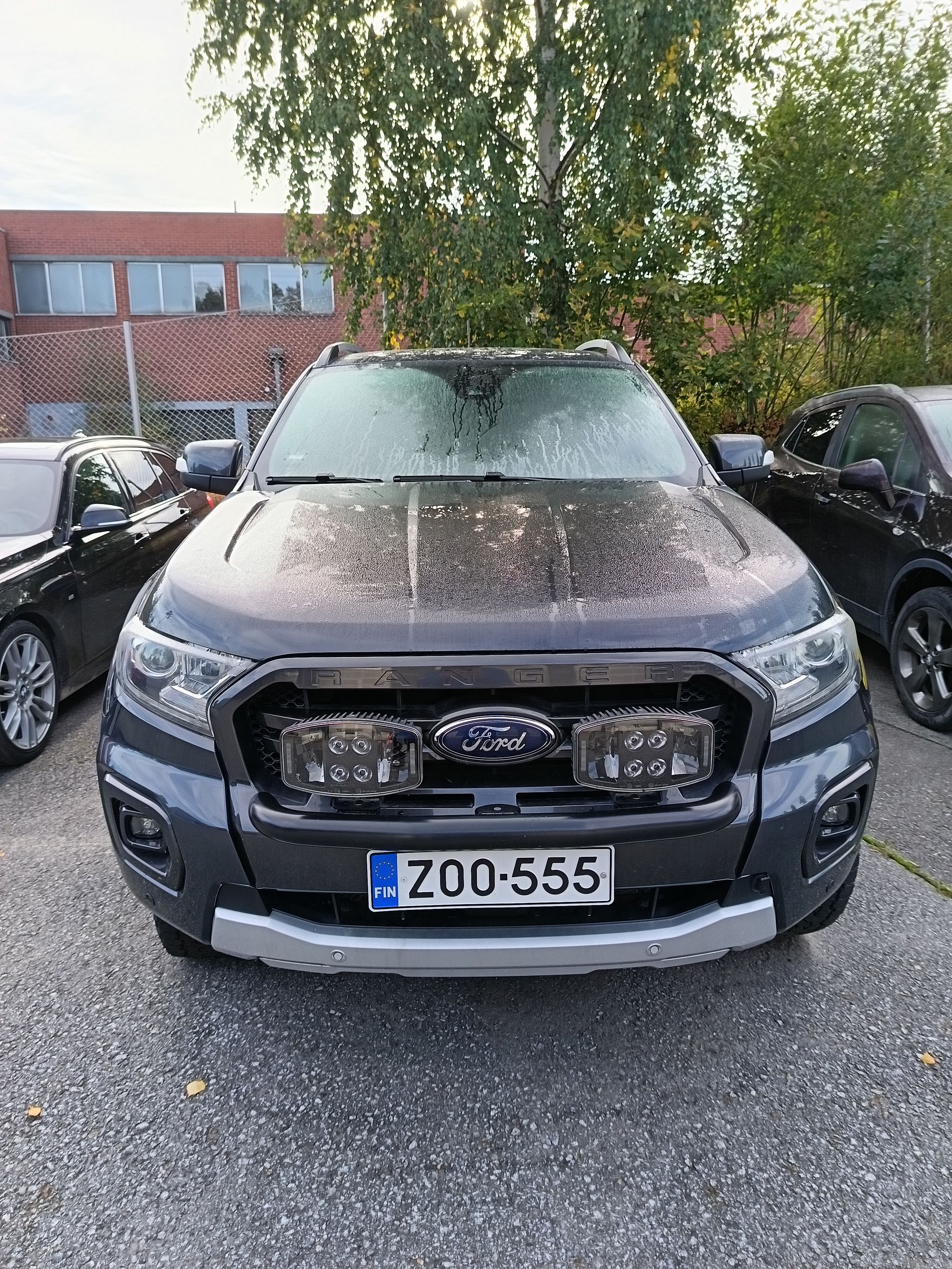 Image 2/15