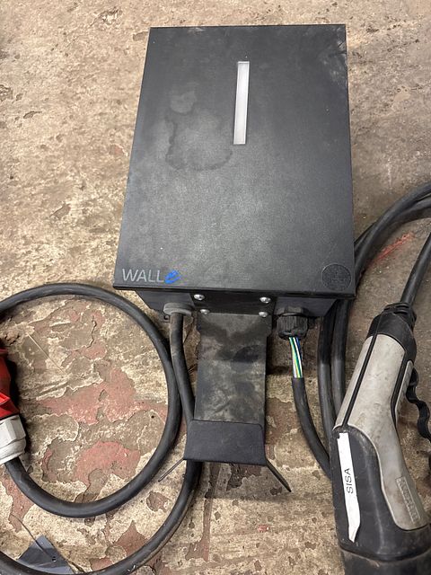 Image 3/11