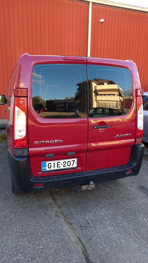 Image 6/12