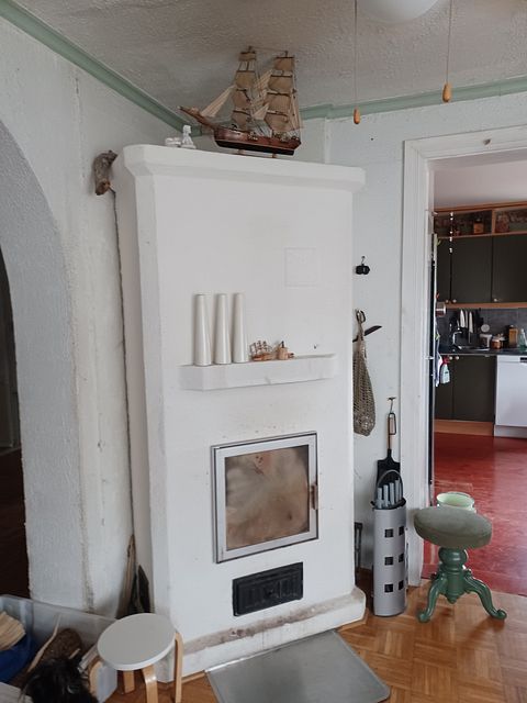 Image 8/16