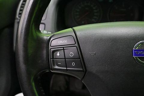 Image 10/50