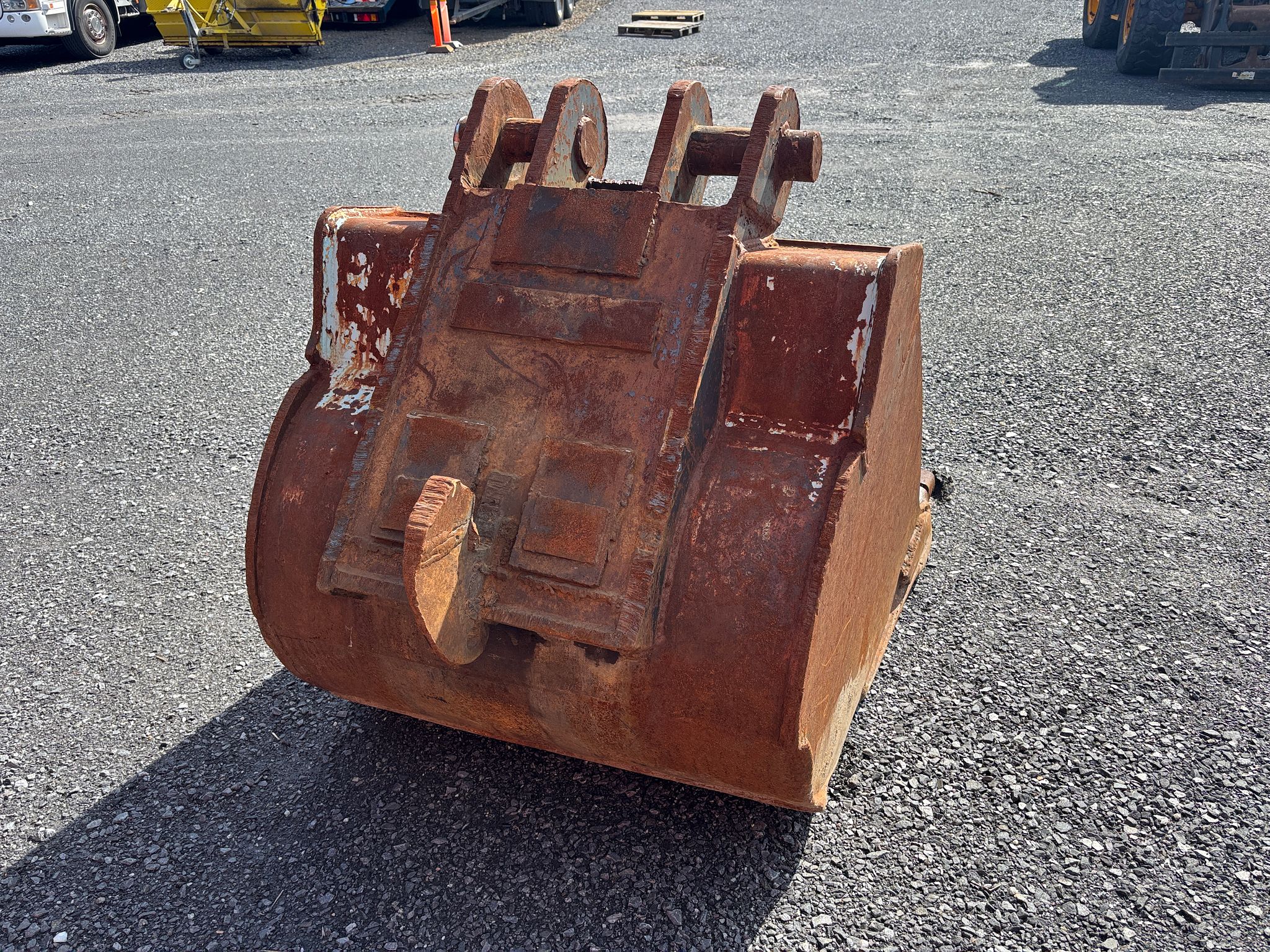 Image 4/10