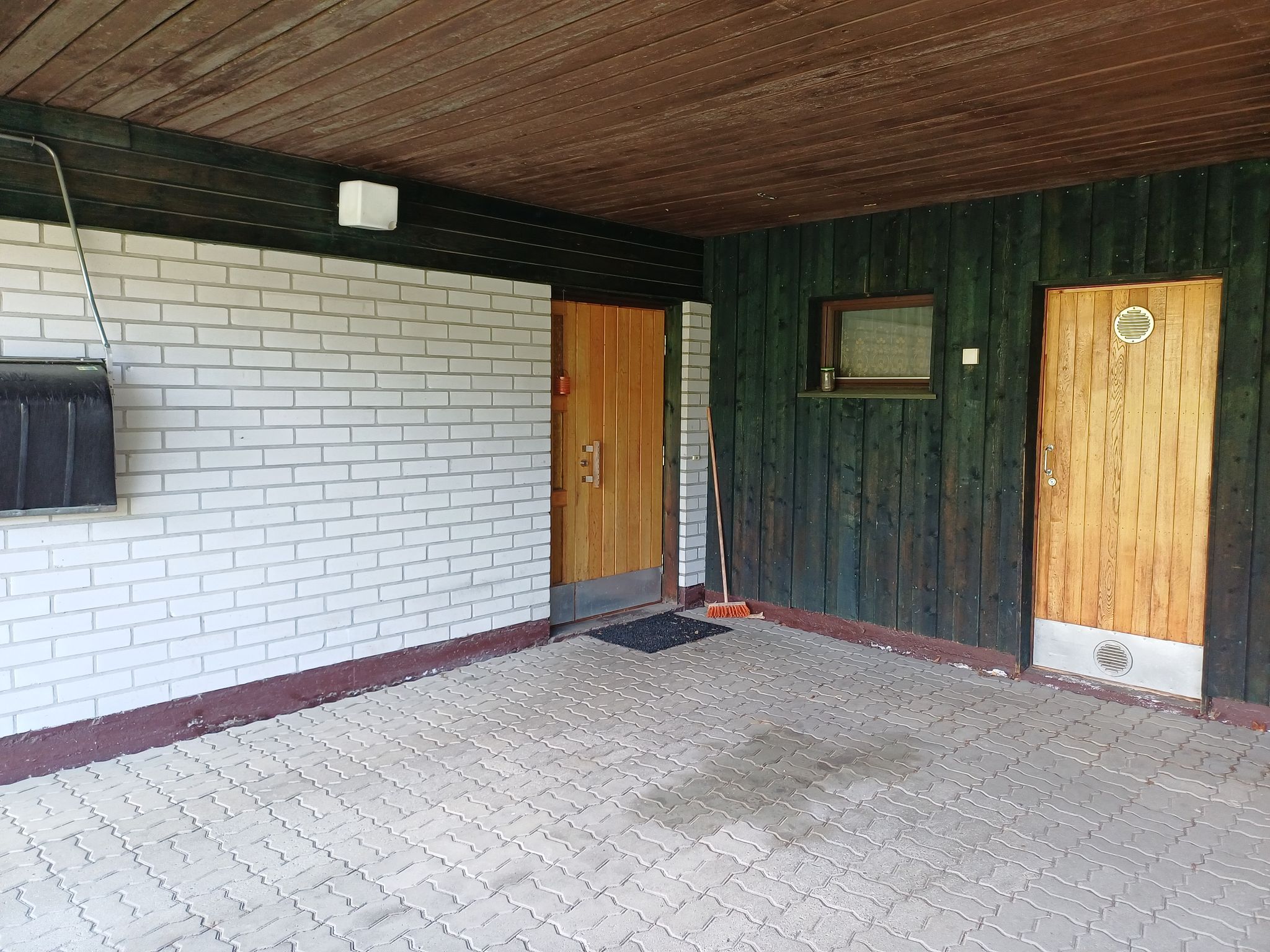 Image 10/53