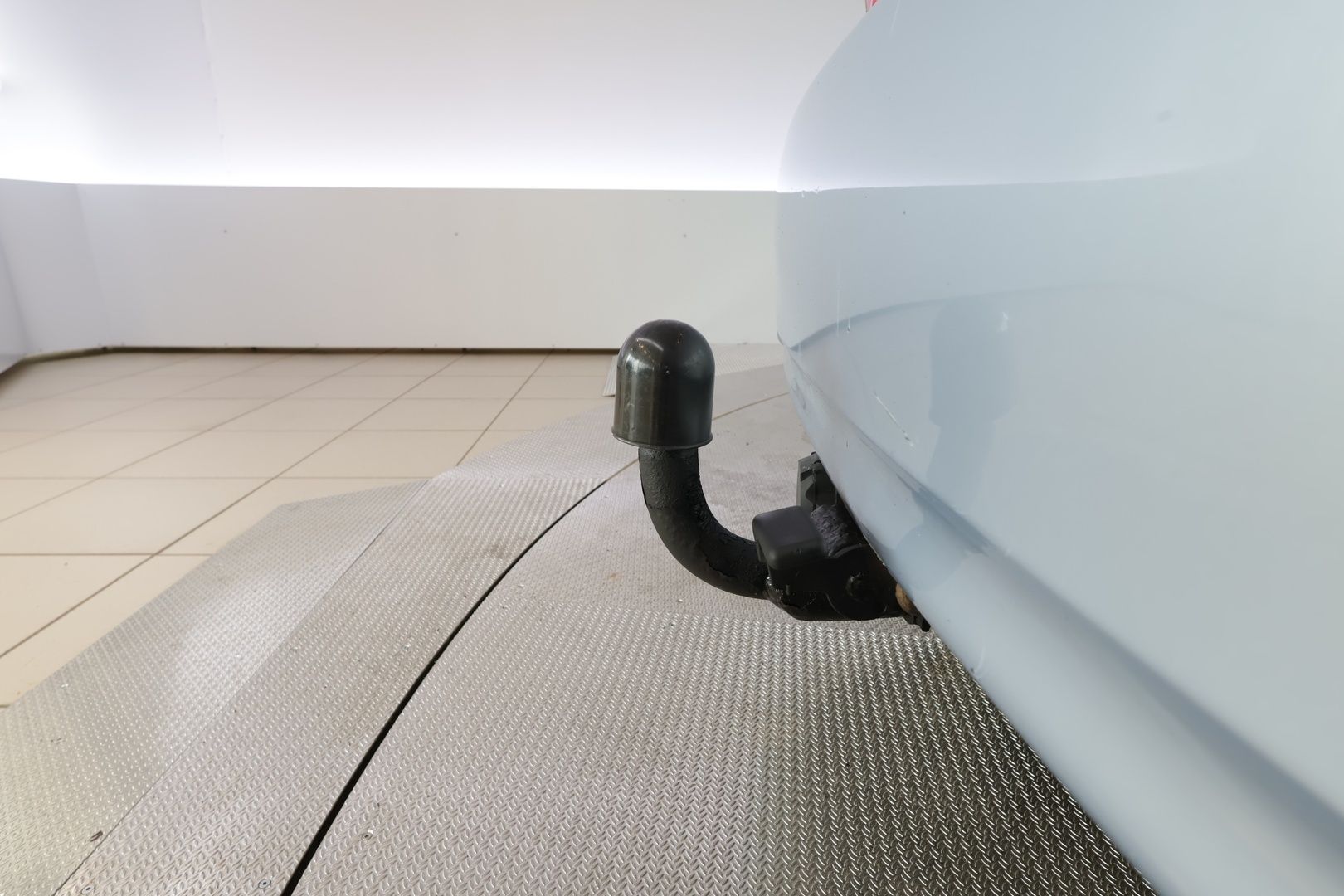 Image 16/89