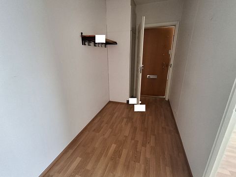 Image 6/9