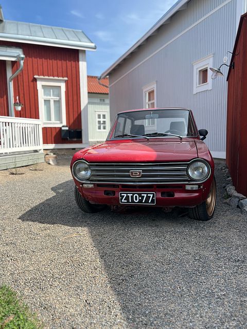 Image 1/12