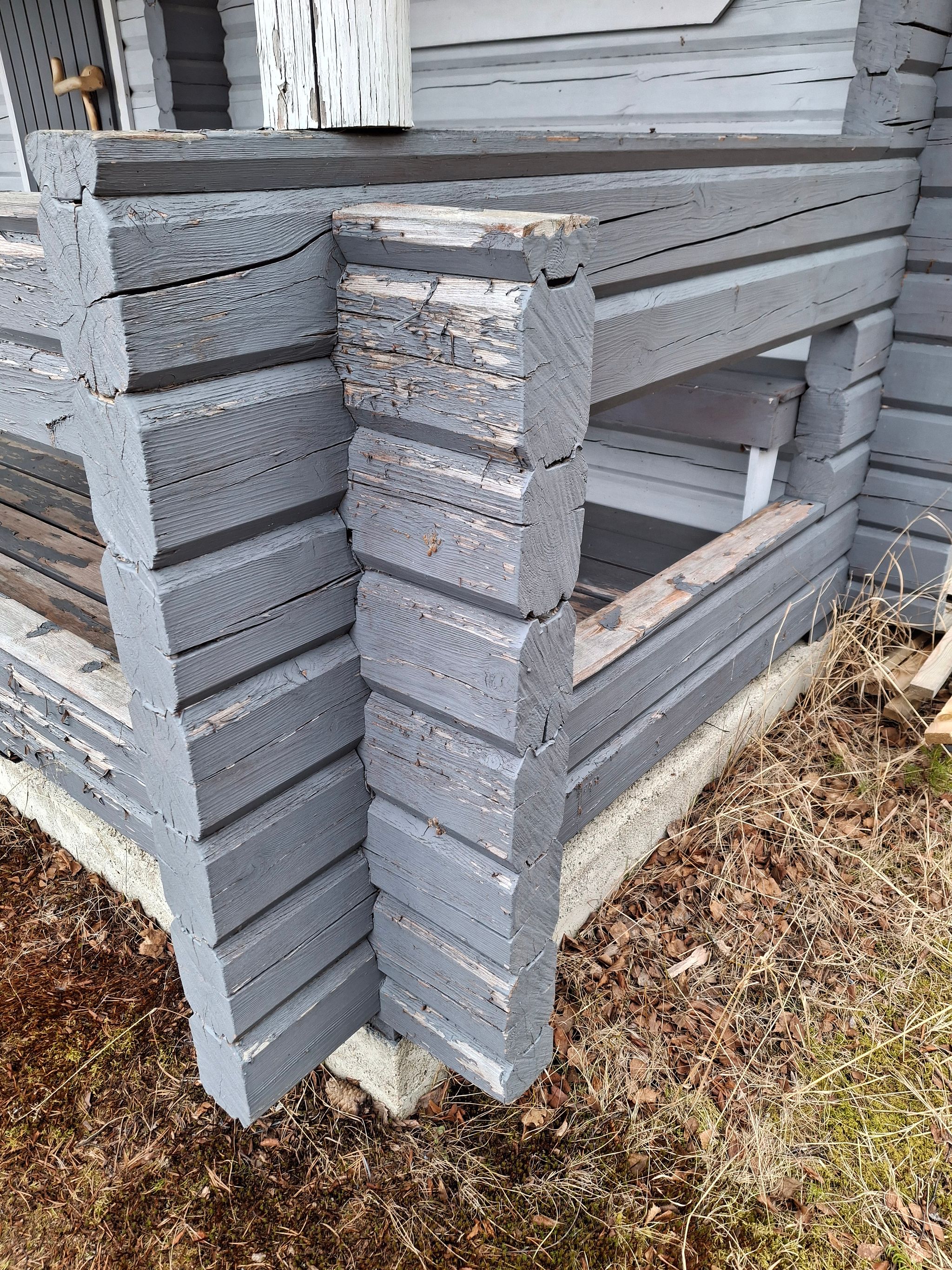 Image 44/76